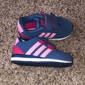 Like new toddler girl Adidas tennis shoes